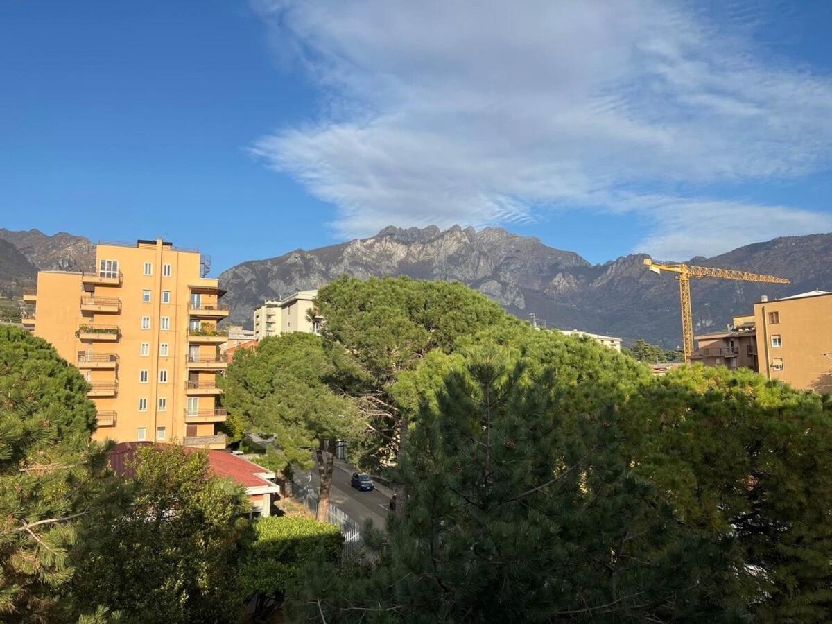 Casa Vacanze Attico Sul Lago Di Lecco, A Due Passi Dal Centro Con Posto Auto Luaran gambar